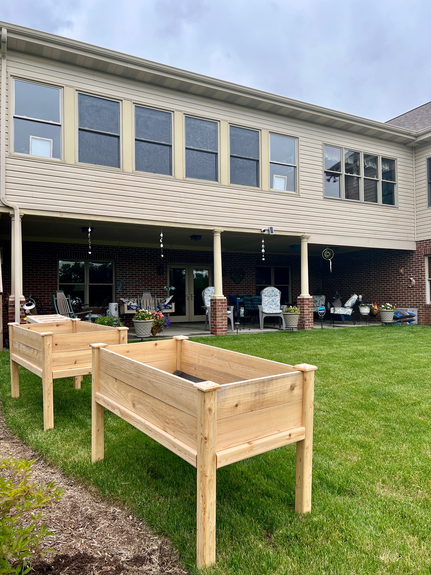 Cedar elevated planter boxes installed at a Pittsburgh suburban home